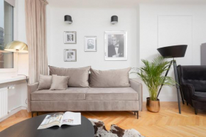 CityCenter Fashionable Apartment Warsaw by Noclegi Renters